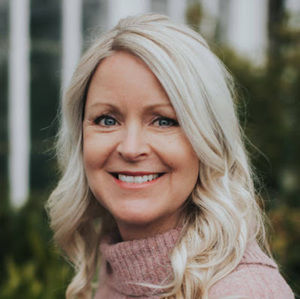 Meet your Posher, Karin